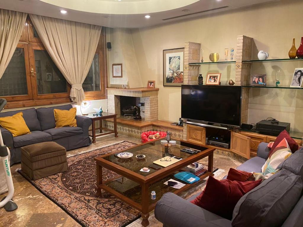 Rent Furnished Apartment In Tehran Mahmoodiyeh Code 1041-2