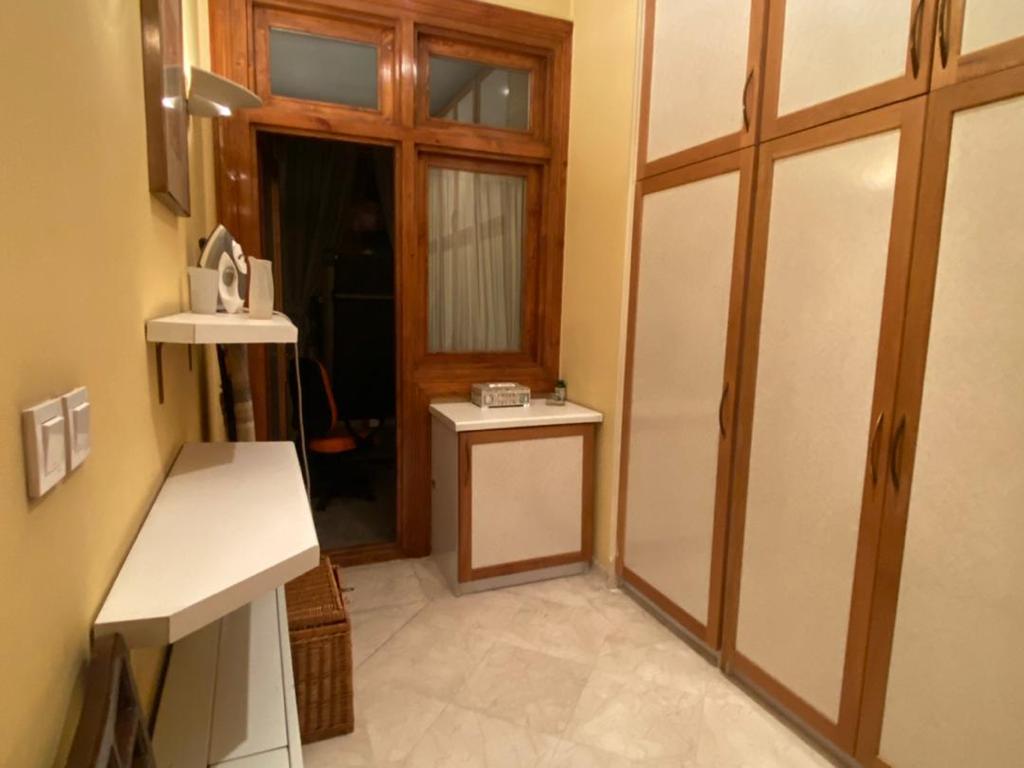 Rent Furnished Apartment In Tehran Mahmoodiyeh Code 1041-5