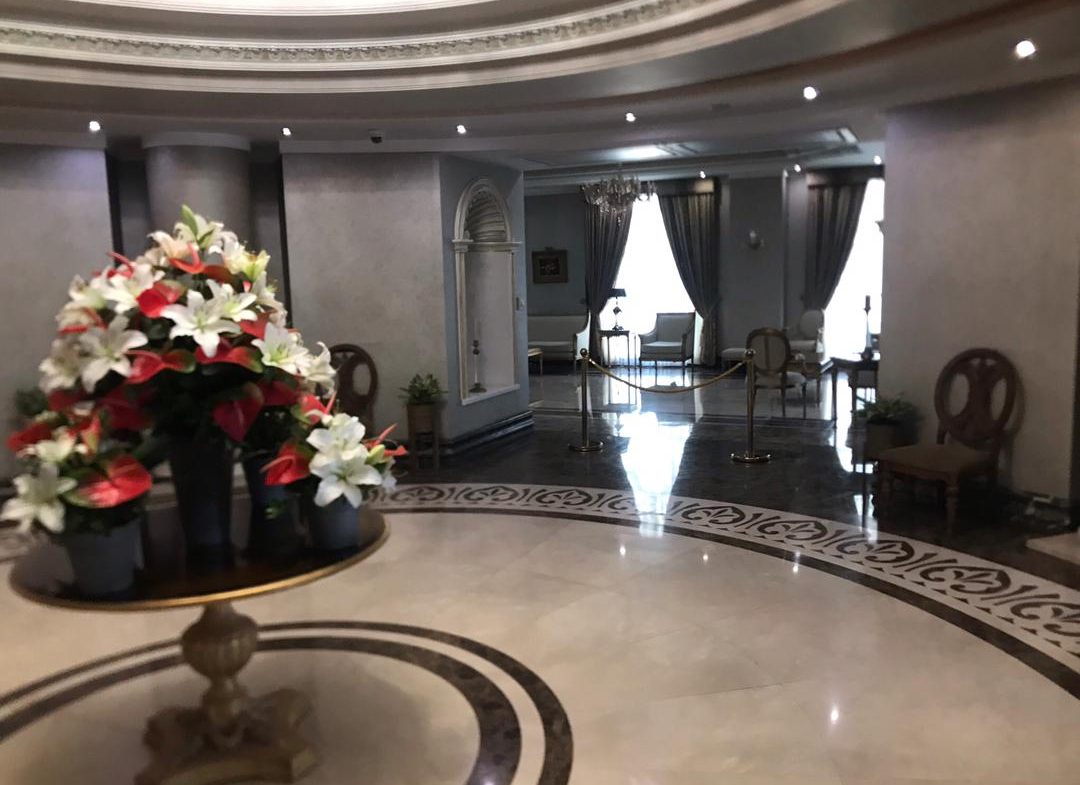 Semi Furnished Apartment In Tehran Niavaran-Lobby style