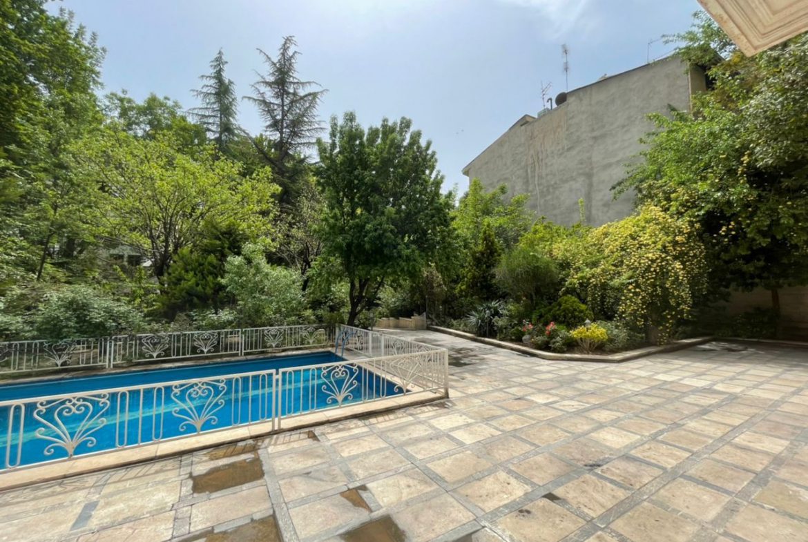 Villa In Tehran Niavaran Code 1372-1