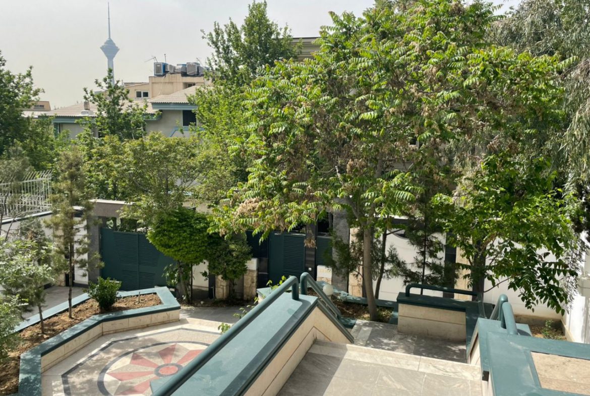 Villa In Tehran Shahrak-e Gharb Code 1370-9