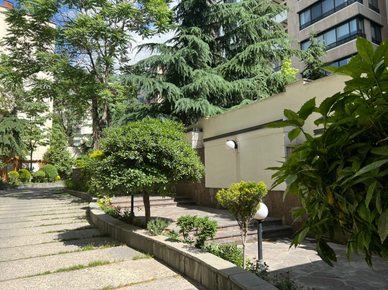Furnished Apartment In Tehran Kamraniyeh Code 1479-2