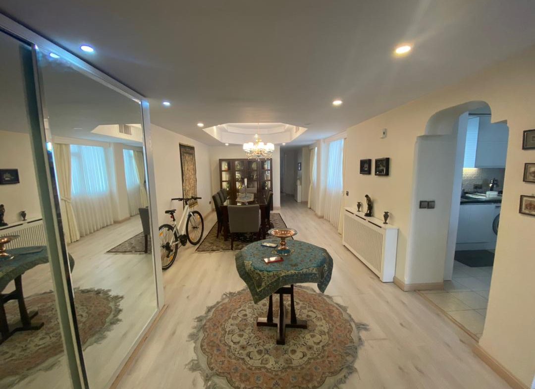 Rent Furnished Apartment in Tehran Mahmoodiyeh code 1747-5