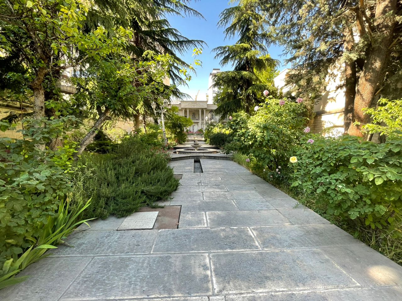 Rent villa in Tehran Farmanieh Code 1772-1