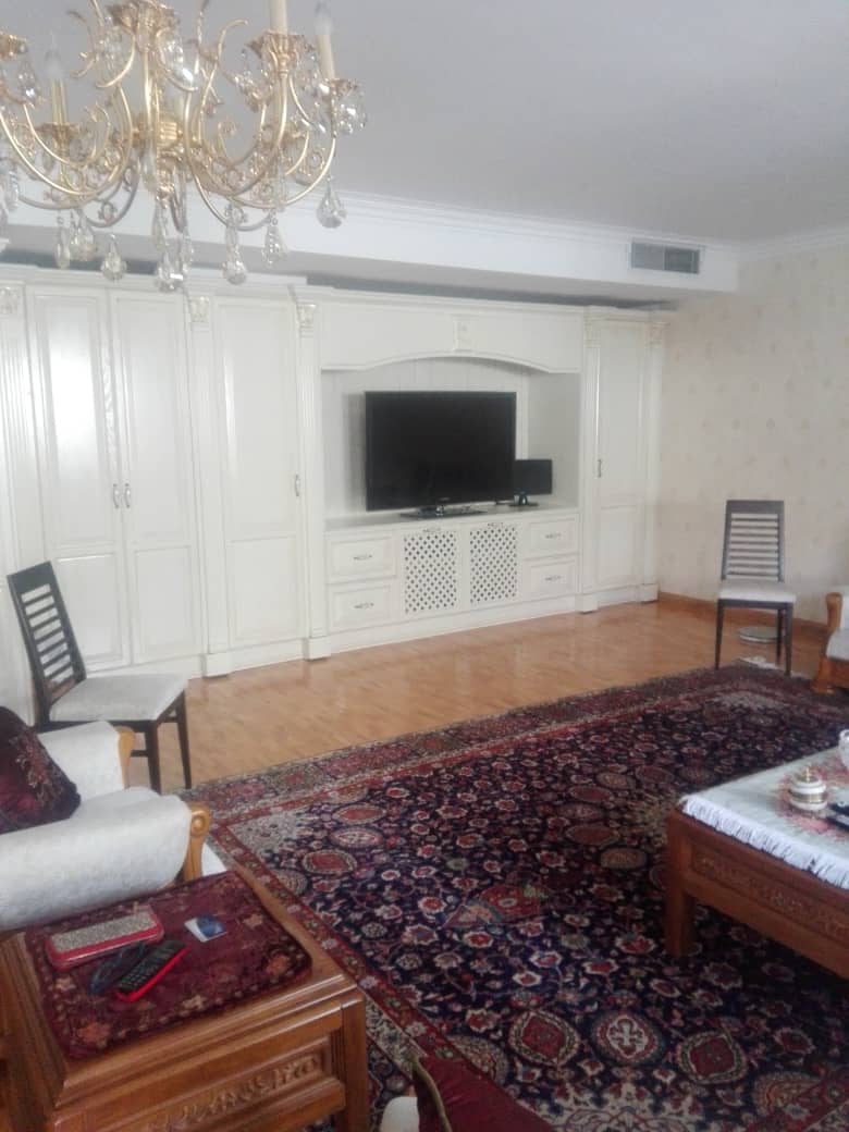 Rent Villa in Tehran Shahrak-e Gharb Code 1770-11