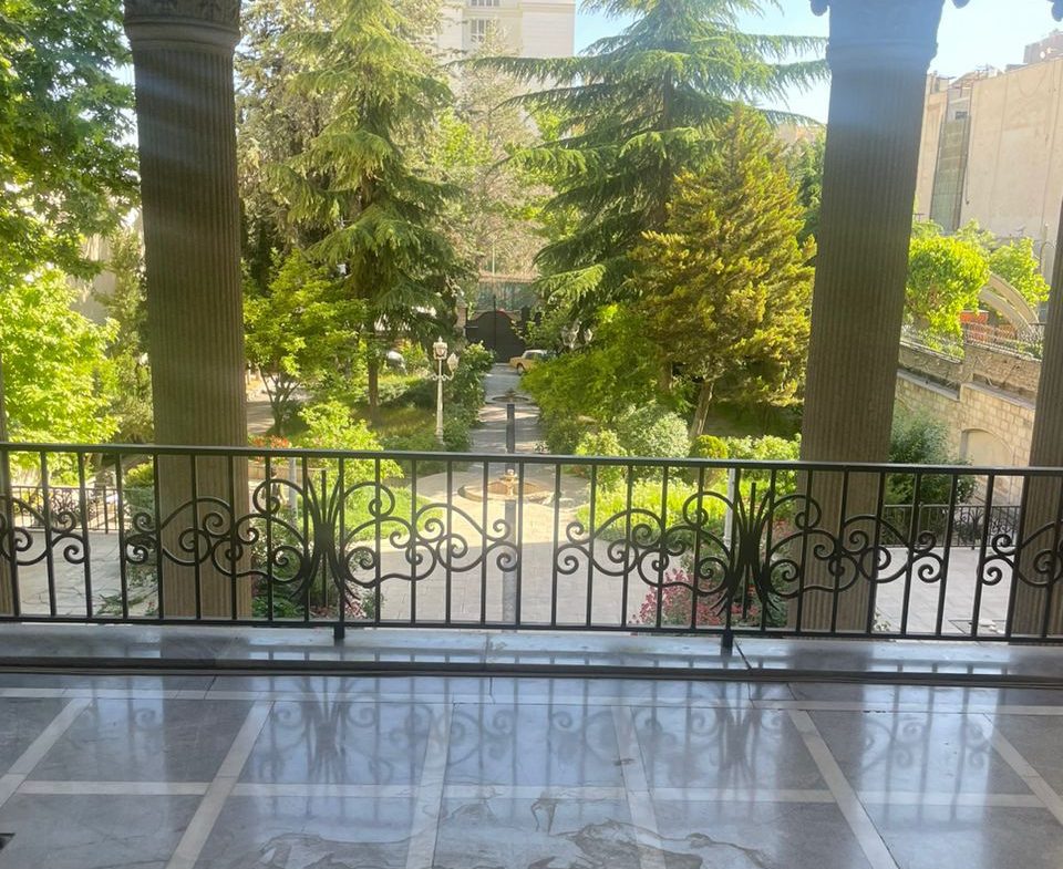 Rent villa in Tehran Farmanieh Code 1772-4