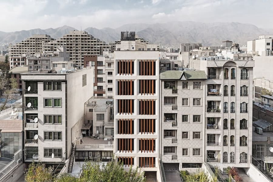 Renting apartment in Farmanieh, Iran