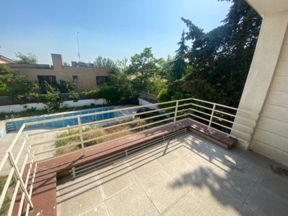 Villa in Tehran Shahrak-e Gharb Code 1891-11