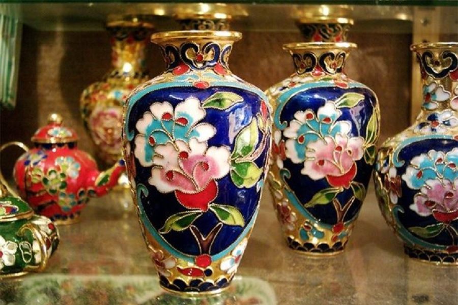 Pottery: One of the Colorful Souvenirs of Shiraz