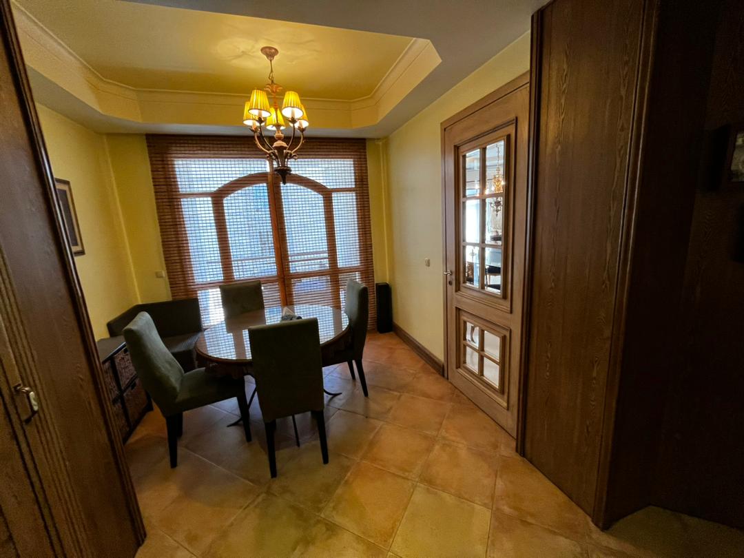 95A5B409-8FD7-4FC3-ABA9-3D4DF082E995 Furnished villa in Tehran Zafaraniyeh Code 1904