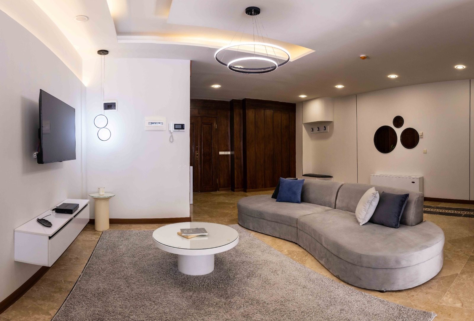 Furnished Apartment in Tehran Mirdamad Code 1980