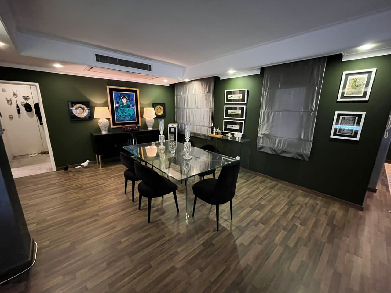 44432E89-B2C2-48F3-864E-D5462C95CE16 Furnished Apartment in Tehran Zafaraniyeh Code 1987