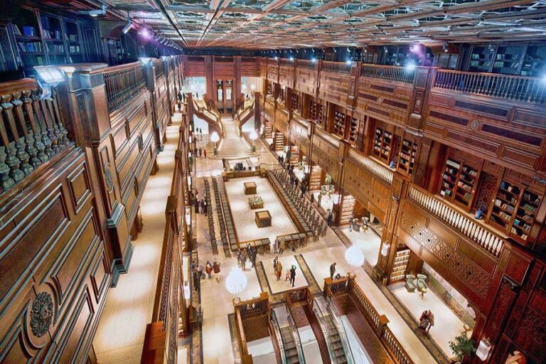 Iran mall shopping center in Tehran