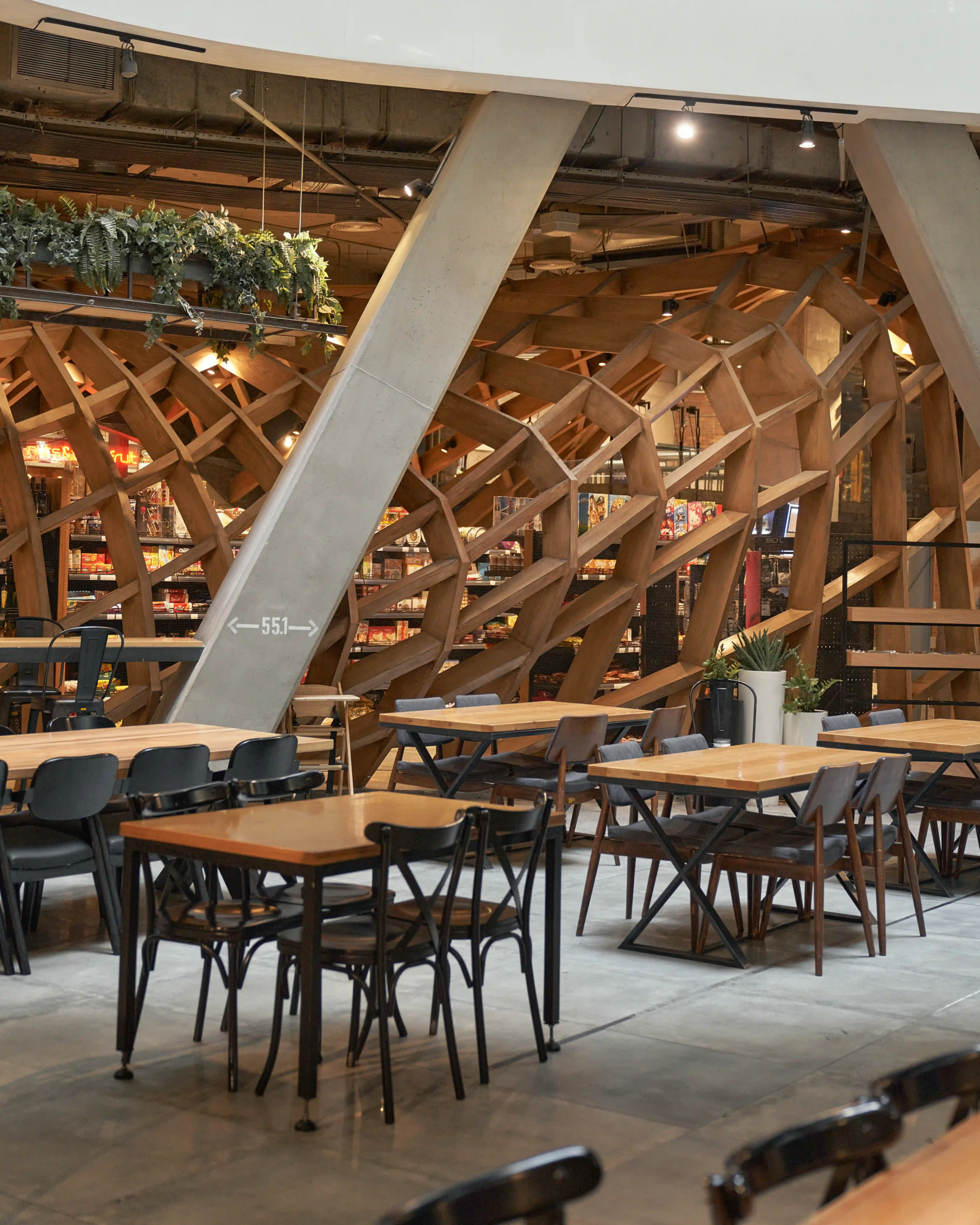 AvaPlatt Shopping Mall