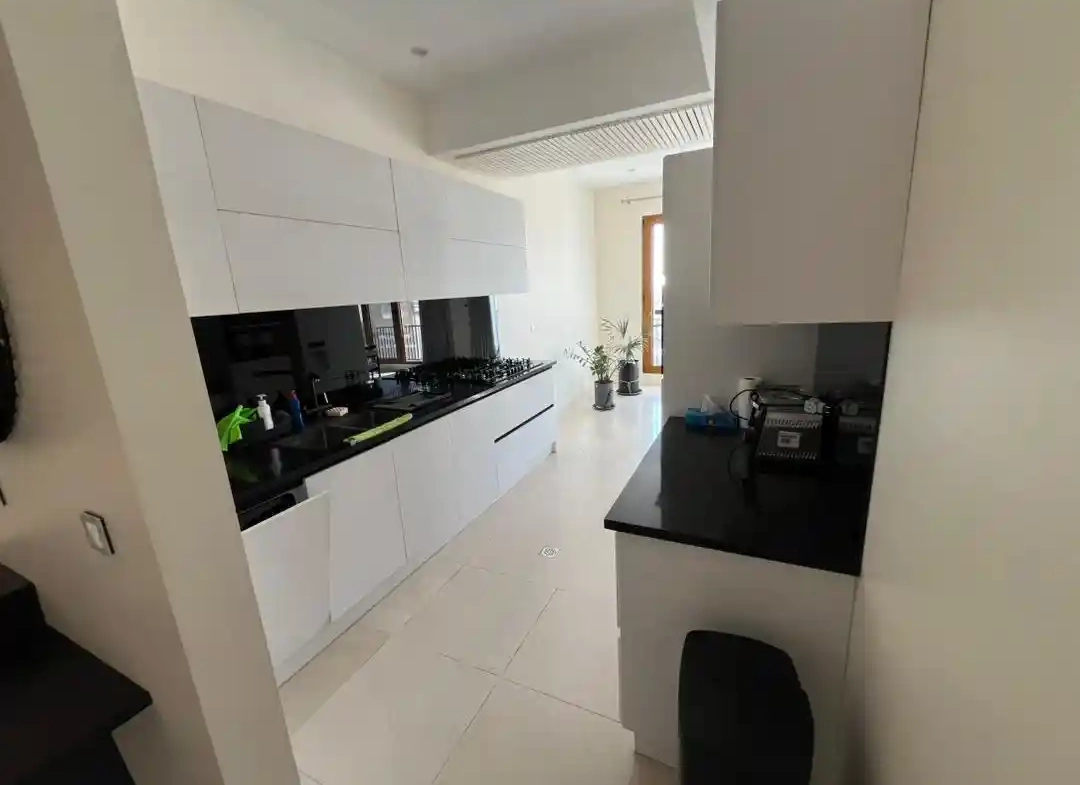 Rent Apartment in Tajrish Code 2449 (1)